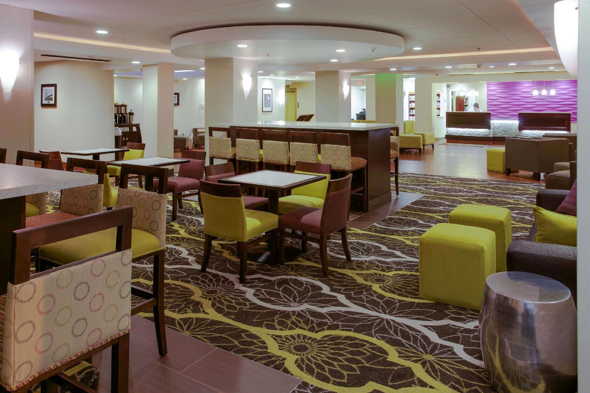 La Quinta By Wyndham Springfield Ξενοδοχείο Εξωτερικό φωτογραφία